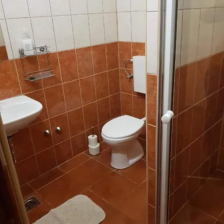 Almavirag Vendeghaz Guest house